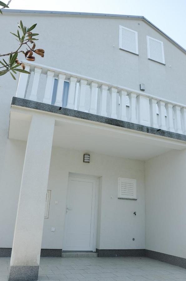 Apartman Zrina Ostro Kraljevica Exteriör bild